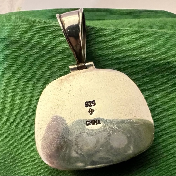 Silpada Sterling silver Sodalite pendant - Picture 3 of 3